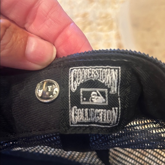 World Series ChampionsYankees 1996 Cap- with Baby Ruth pin - Picture 8 of 10